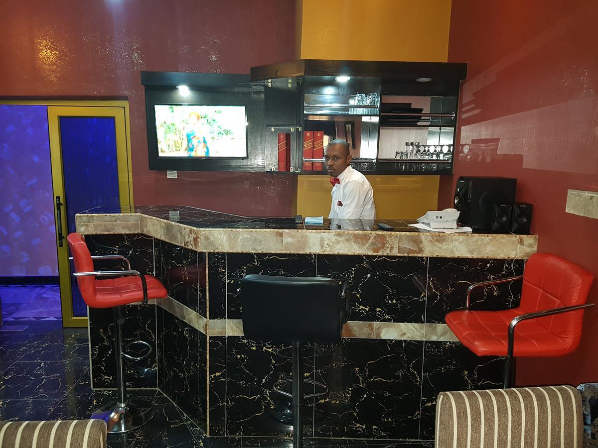 The Resident Hotel Owerri Exterior foto